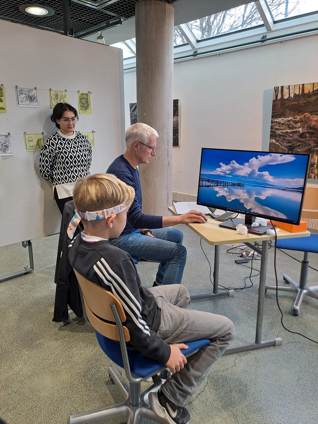 Tampereen yliopiston Porin yksikön pisteellä pelattiin peliä eeg-aivokäyrän avulla.