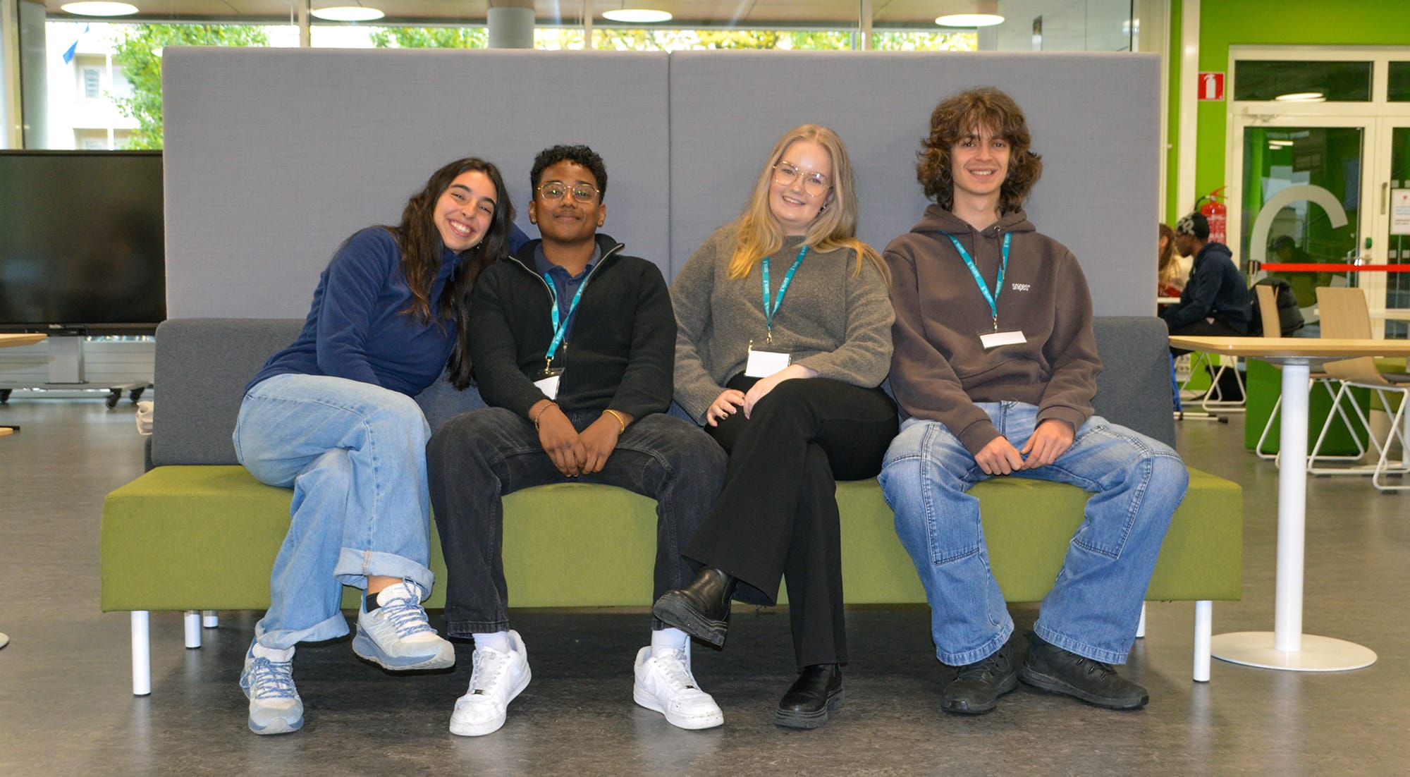 Business Week participants Raquel Delgado Gómez (left), Kajip Kanapathypilai, Essi Lindroos and Kasper Eerdekens were rewarded for their performance.