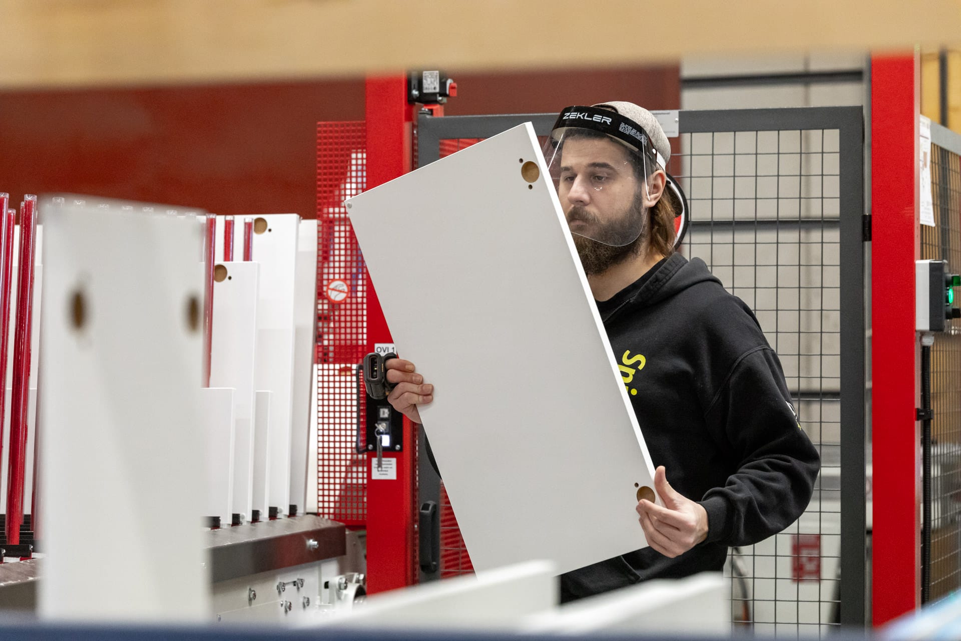 Helotuskone käytössä Puustellilla.